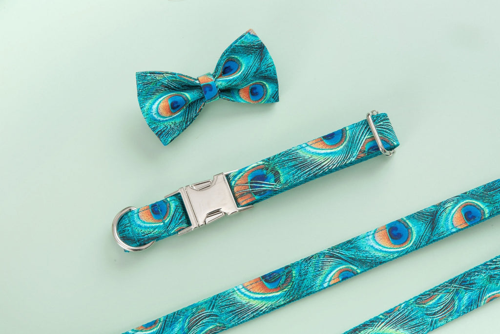 The Peacock Collar With Bow - House Of Pets Delight (HOPD)